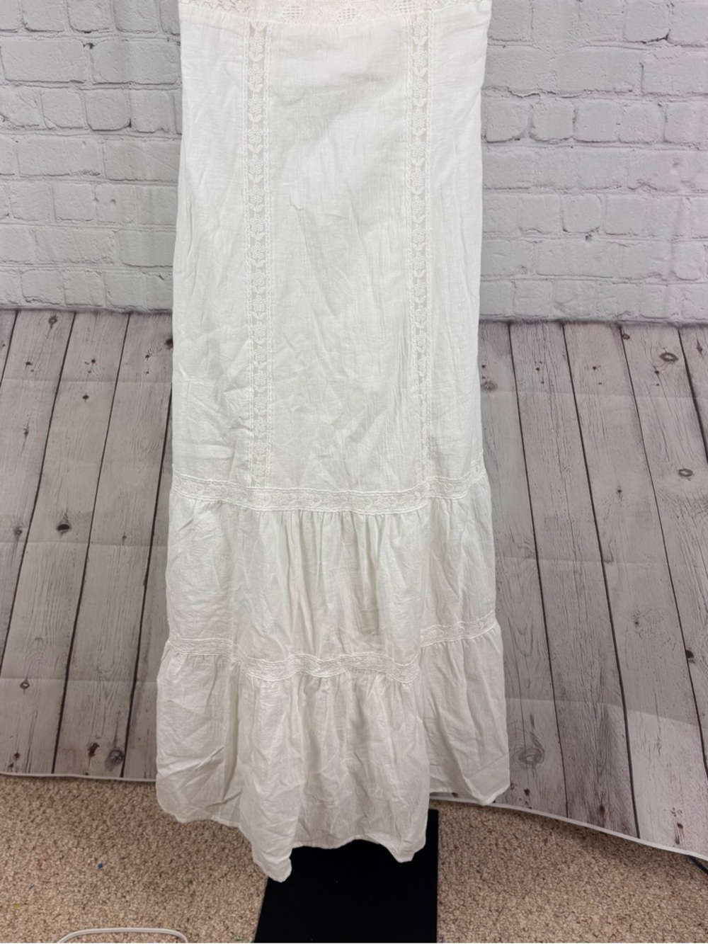 Lulu’s Esmeray White Lace Sleeveless Tiered Midi Dress Size XS - Picture 4 of 10